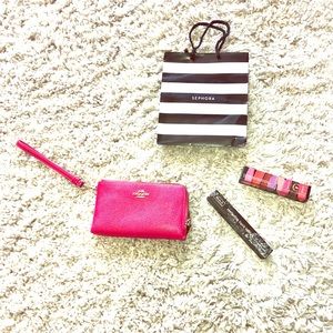 Berry Coach Wristlet 🍓